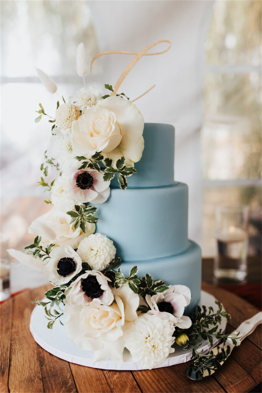 Elegant Blue Wedding Cake Ideas