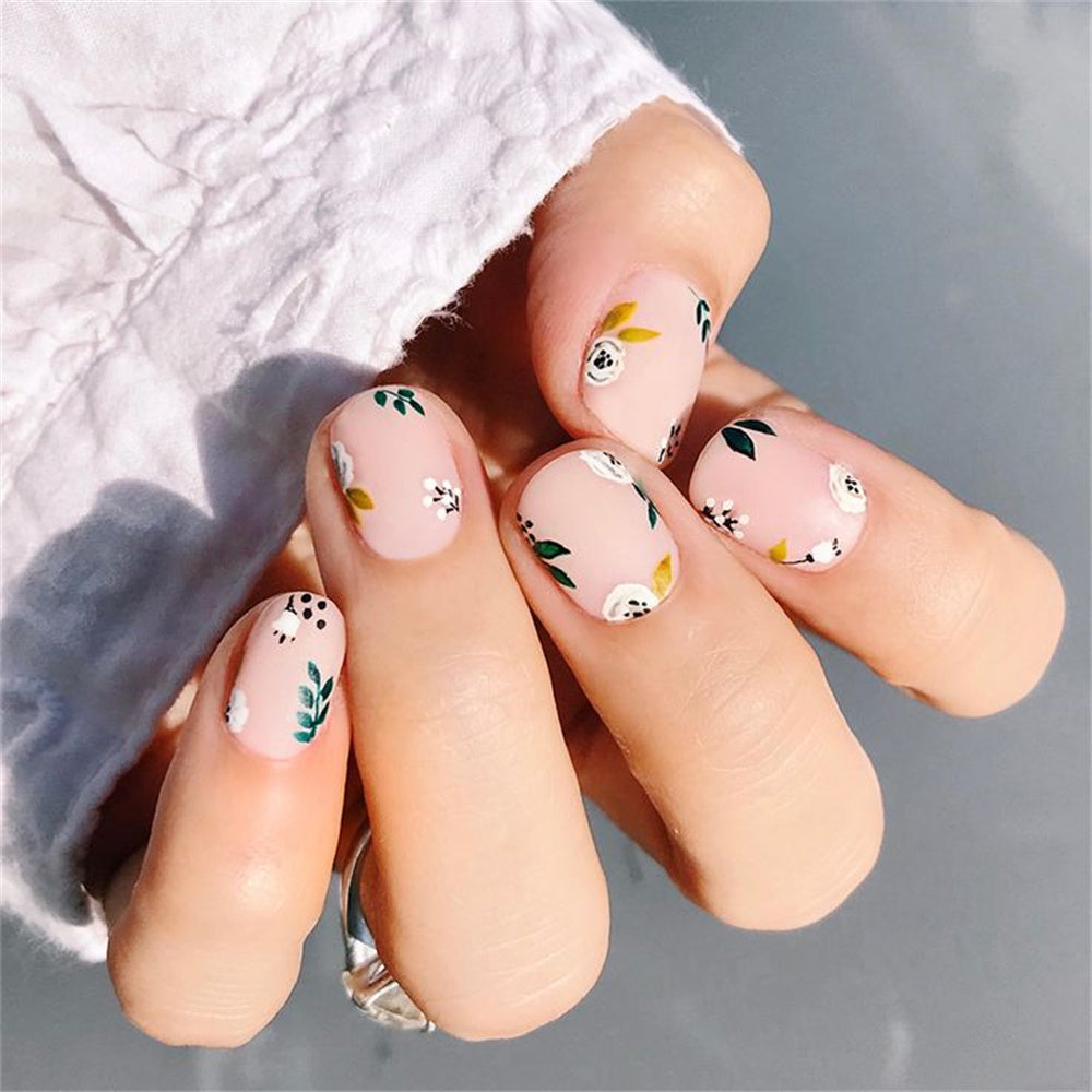 10 Chic Wedding Nail Designs - Glitter and Sparkle