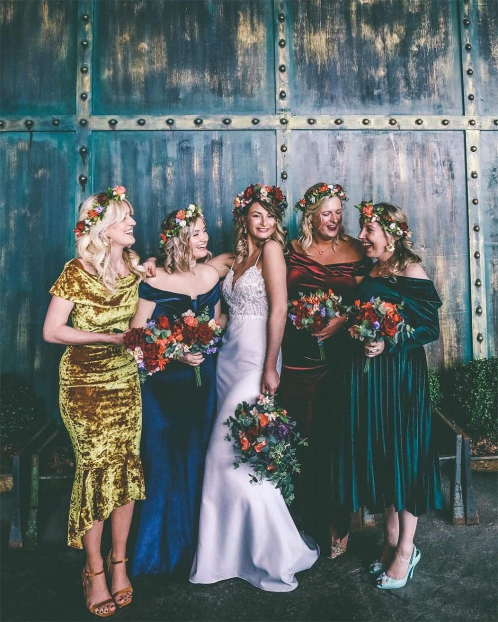 Vintage Velvet Bridesmaid Dresses for Outdoor Weddings