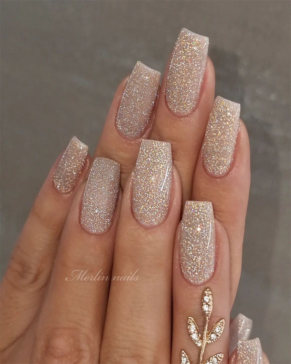 Cute Sparkling Wedding Nail Ideas