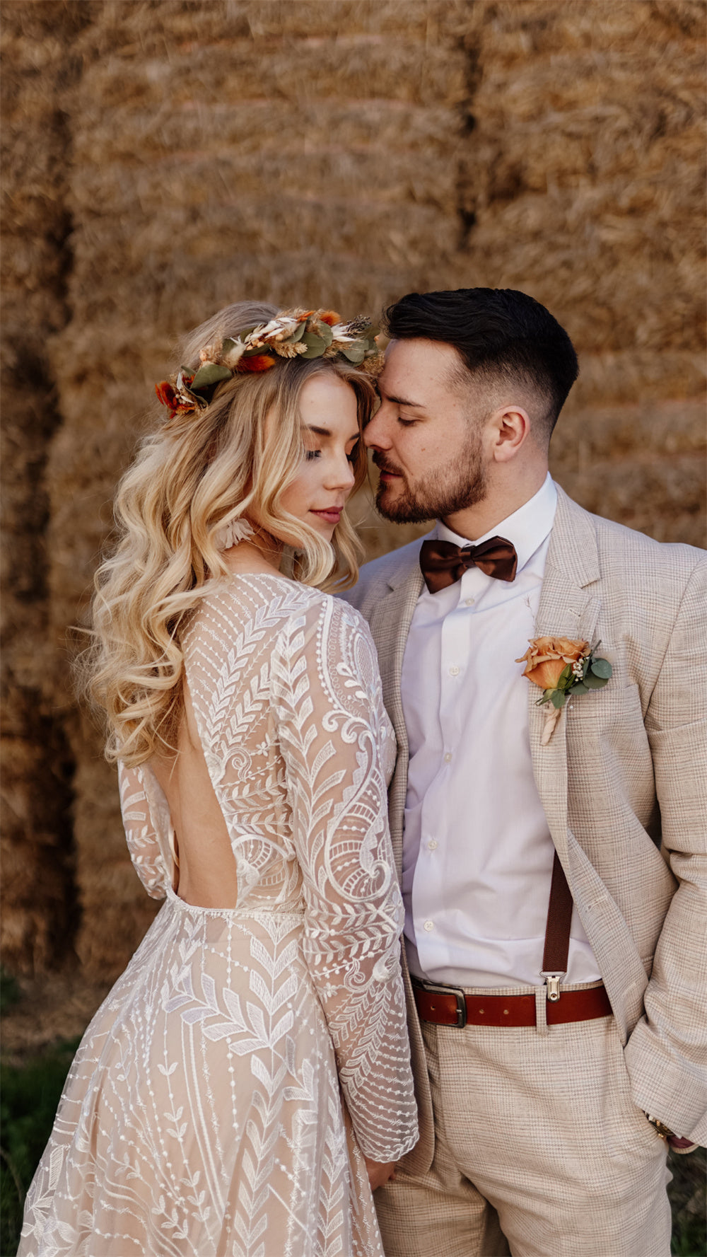 Backless Bohemian Wedding Dresses with Floral Crown