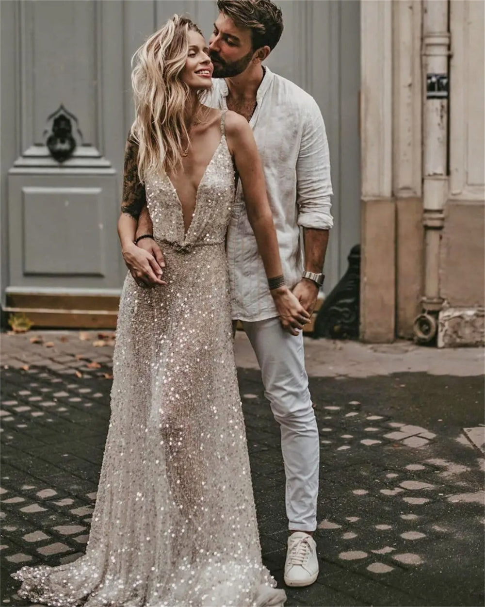 Champagne V-neck Sequin Wedding Dresses