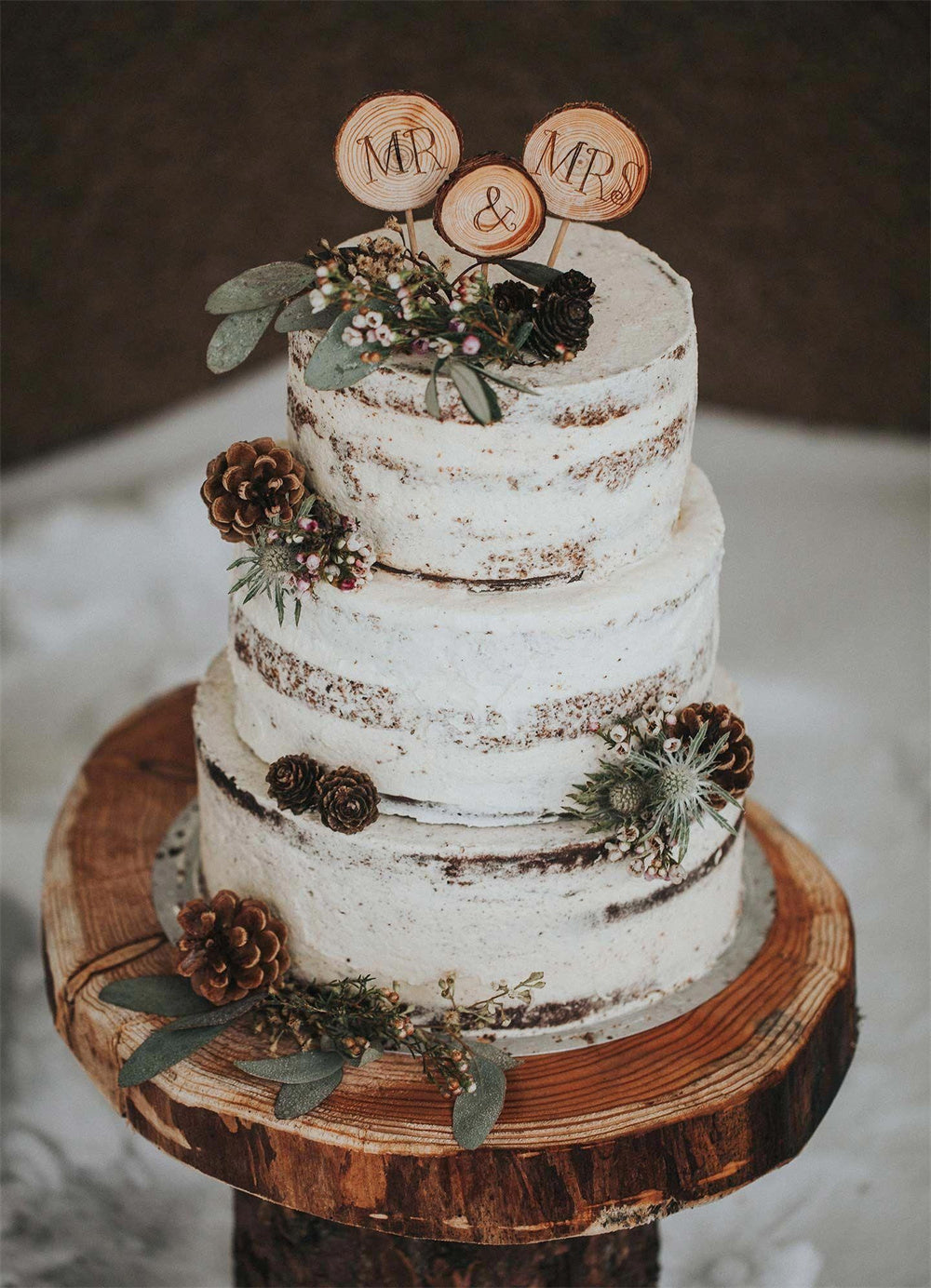 Three Layered Winter Wedding Cake Ideas with Berries