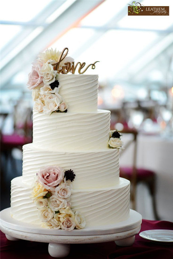 Buttercream Wedding Cakes To Stand Out