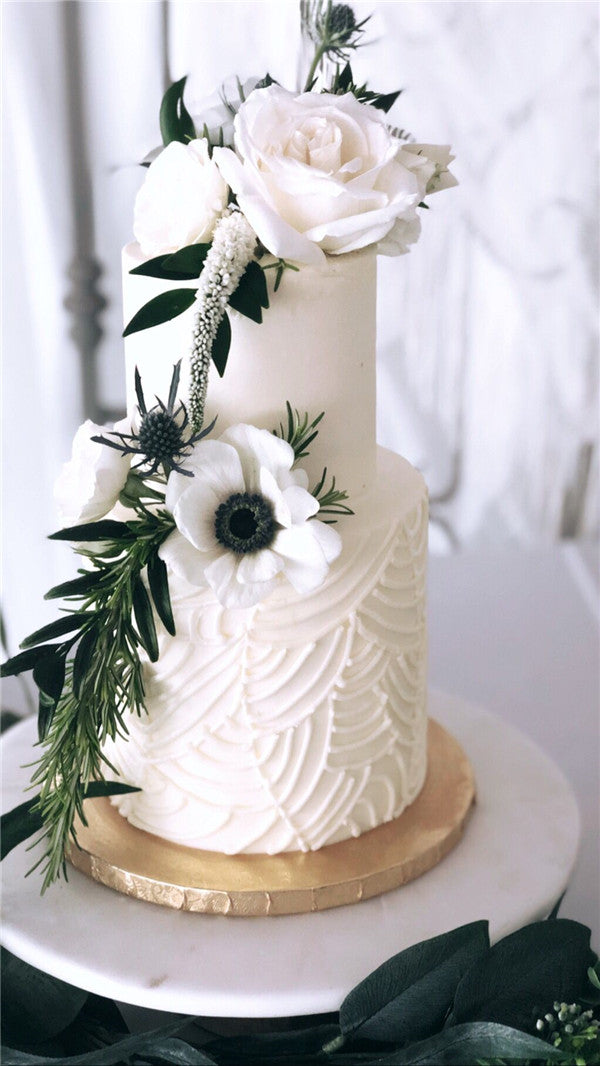 Buttercream Wedding Cakes To Stand Out