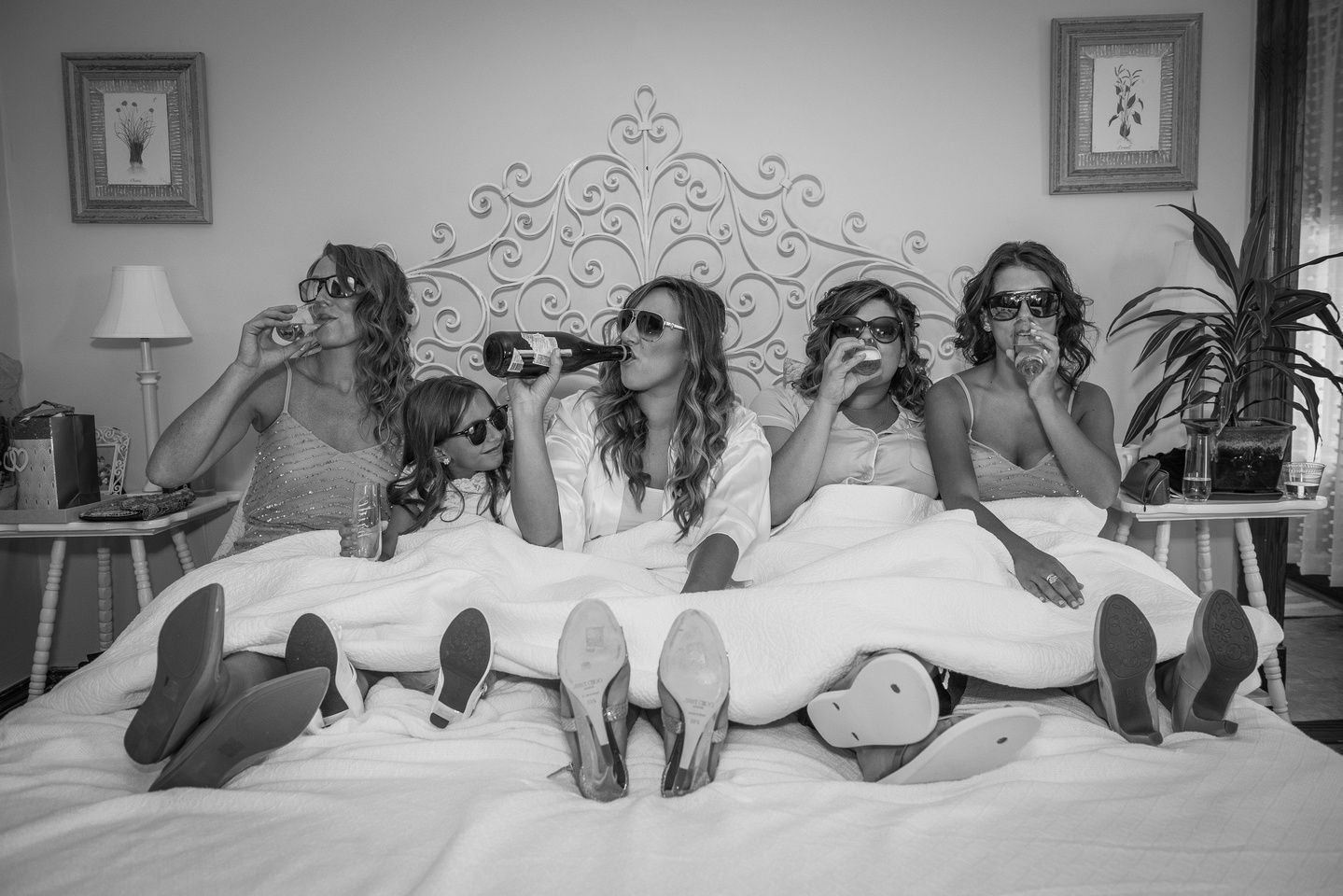 Fun Wedding Photo Ideas Worth Stealing