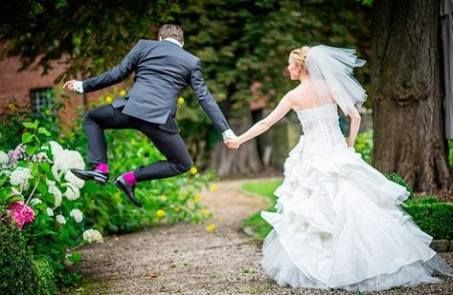 Fun Wedding Photo Ideas Worth Stealing