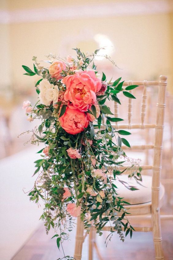 Living Coral Wedding Ideas for Any Season