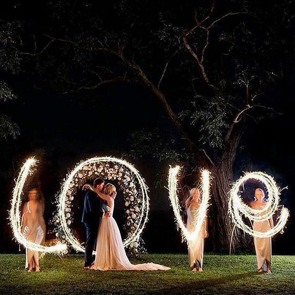 Romantic and Creative Night Wedding Photo Ideas to Inspire