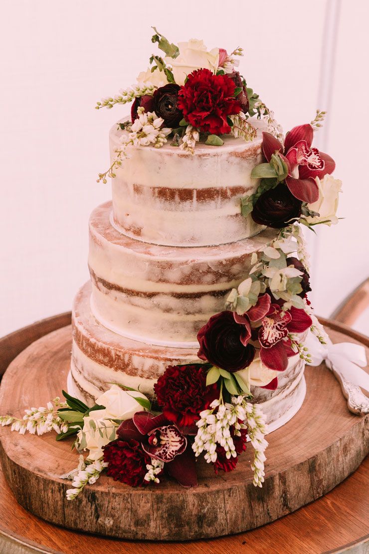 Order your wedding cake roses bordeaux online