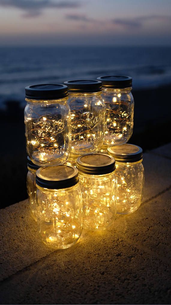 Ways to Incorporate Mason Jars into Your Wedding