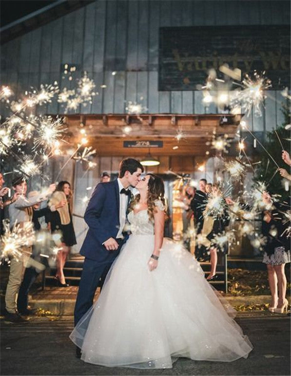 Wedding Sparkler Ideas to Light up Your Day