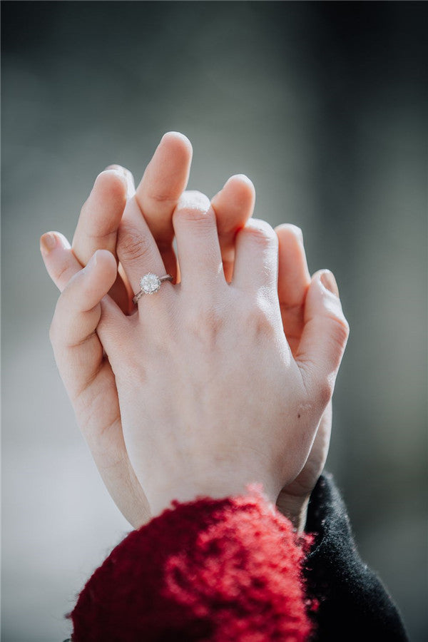 Winter Engagement Photos In Different Styles