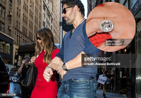 fia Vergara and Joe Manganiello are seen in Midtown on September 23, 2015 in New York City