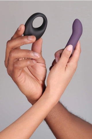  Couples Collection Gift Set Black and Purple Vibrator Sex Toys Je Joue