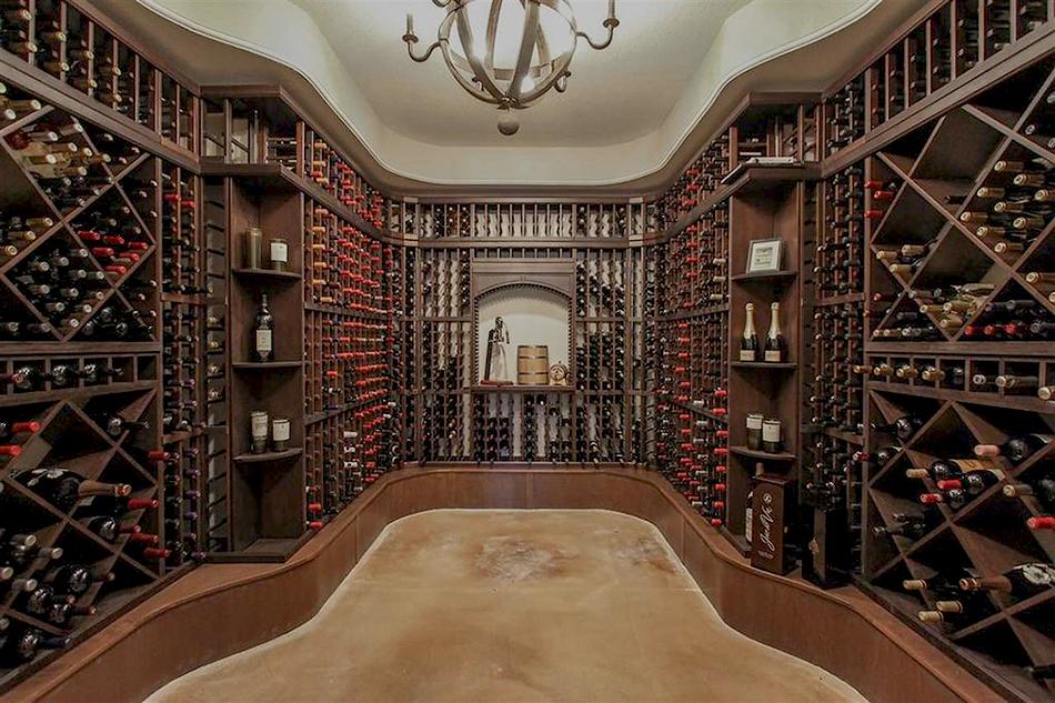 Wood wine cellar