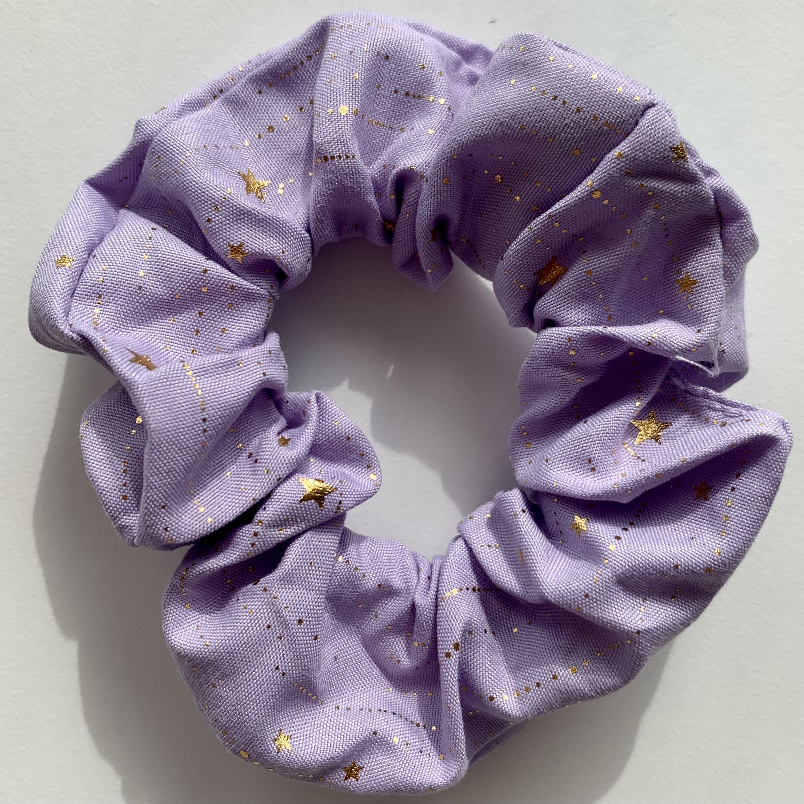 LEA SCRUNCHIE I OG PASTEL FARVER -