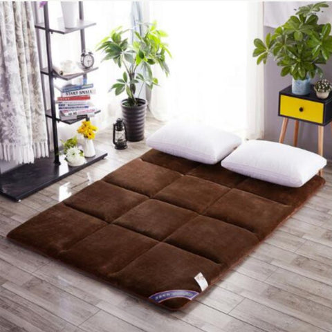 tapis de lecture de couleur marron