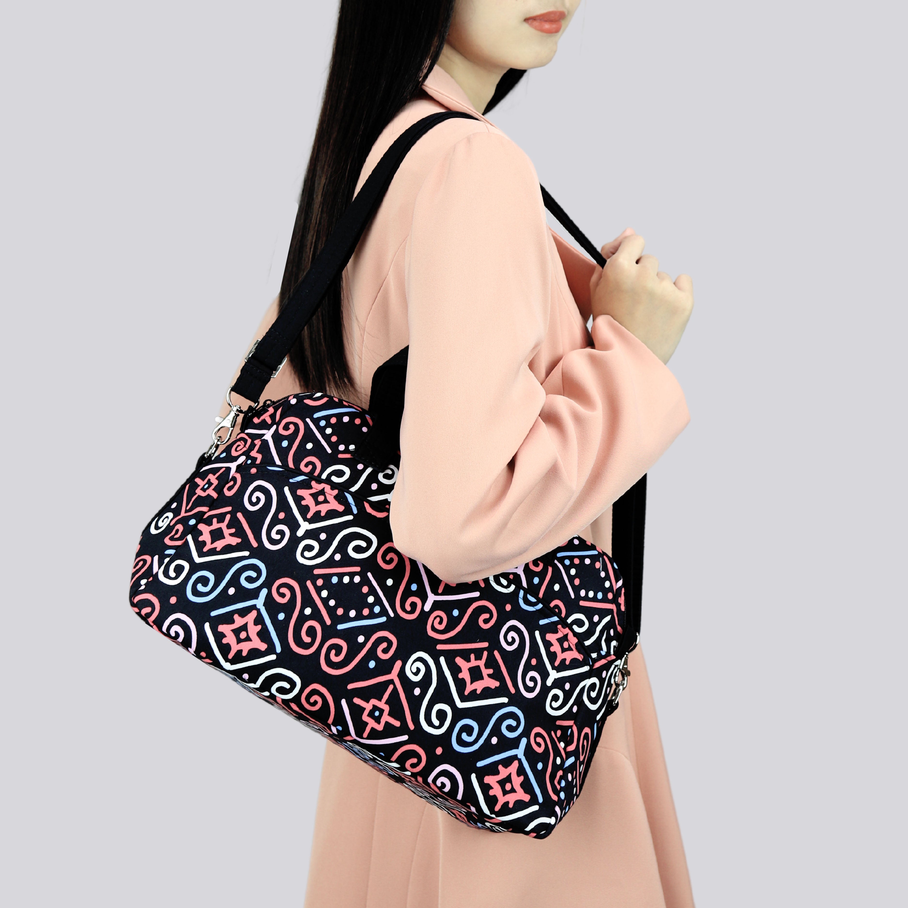 NaRaYa Traveling Bag