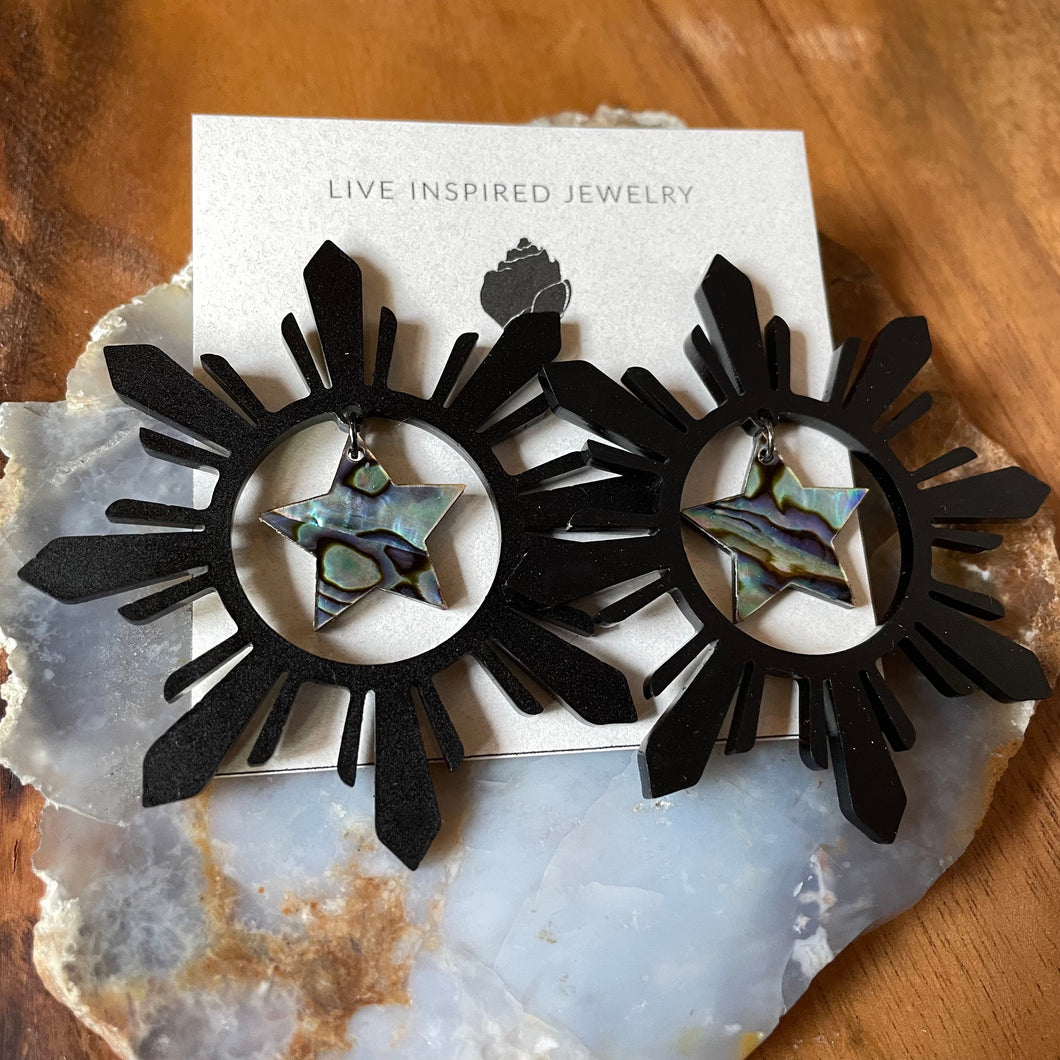 Sun earrings with abalone stars (black)