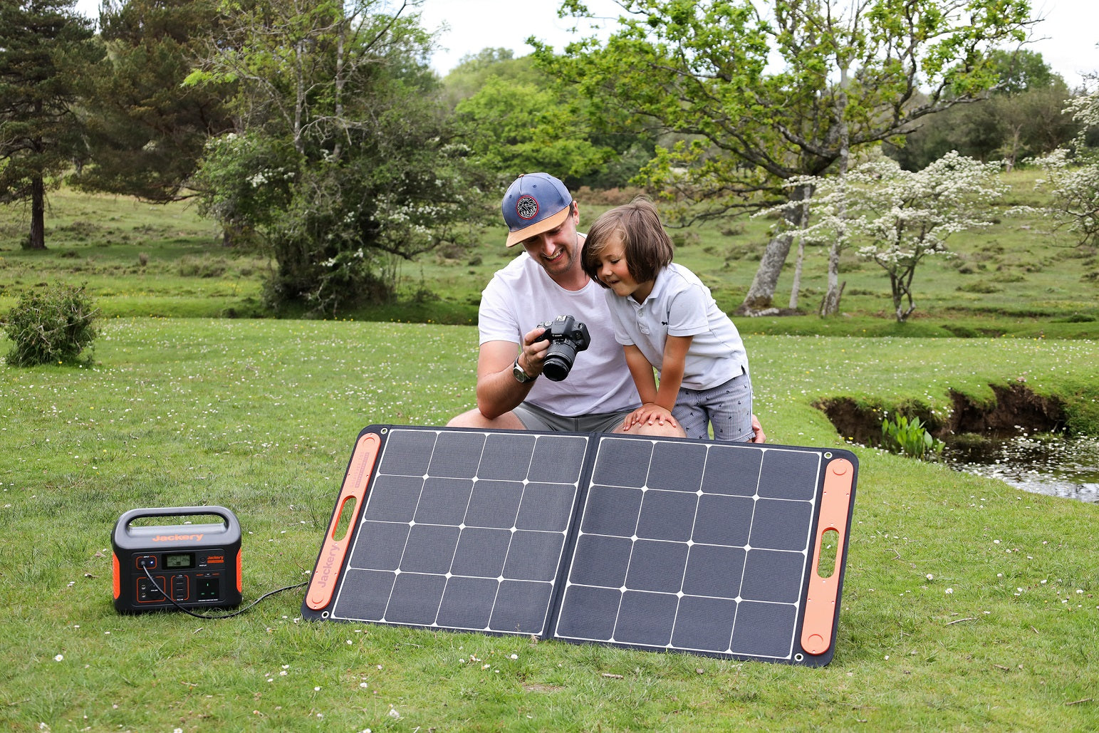 Jackery power station for fun outdoor activties