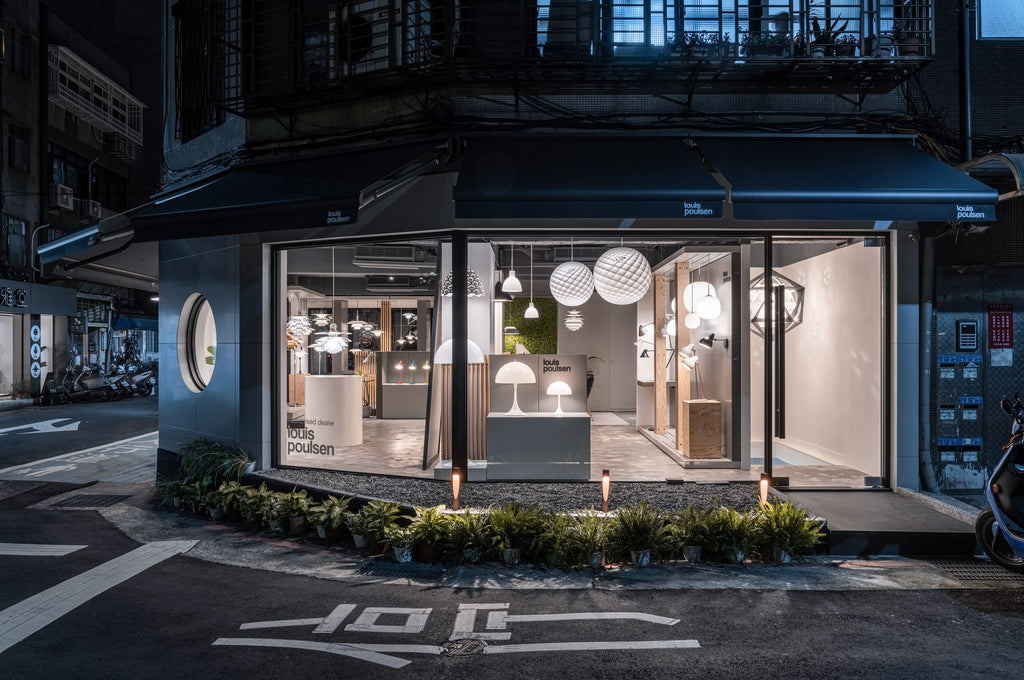 台北進口燈飾店 Louis Poulsen 旗艦店完整詮釋品牌精神並傳遞作品理念故事，共構出空間靈魂「燈飾」之於商業場域與私人住宅的光影藝術。