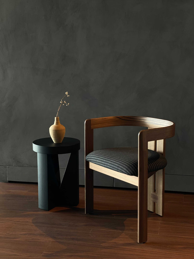 義大利設計師家具 Tacchini 與大師 Tobia Scarpa 合作的 Pigreco 單椅