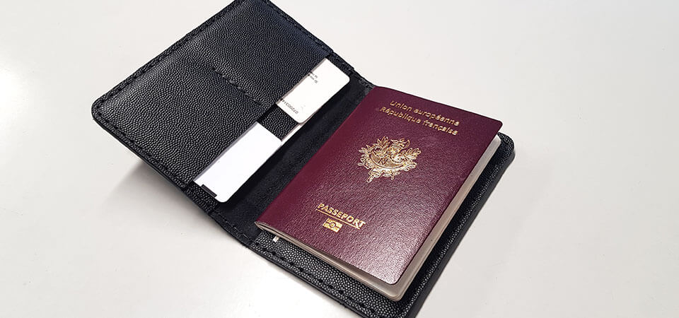 Tuto porte-passeport en cuir