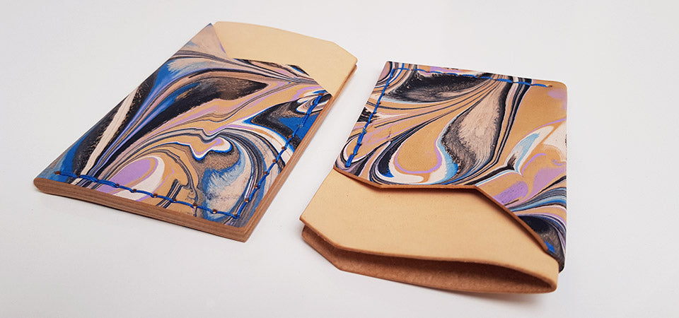 Marbling card holder