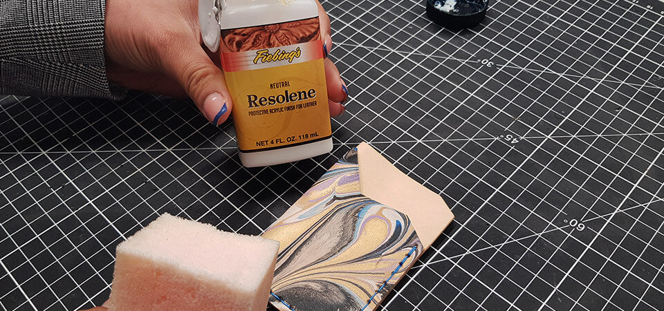 Peinture marbling cuir