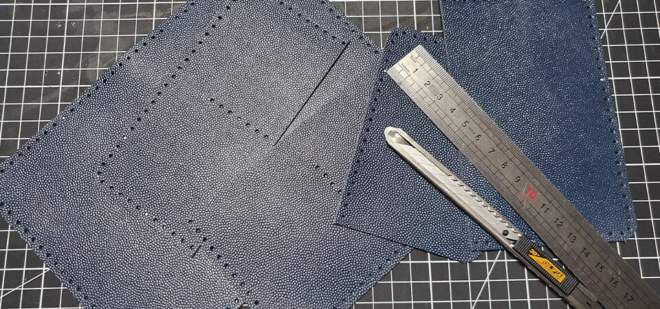 Leather passport holder tutorial