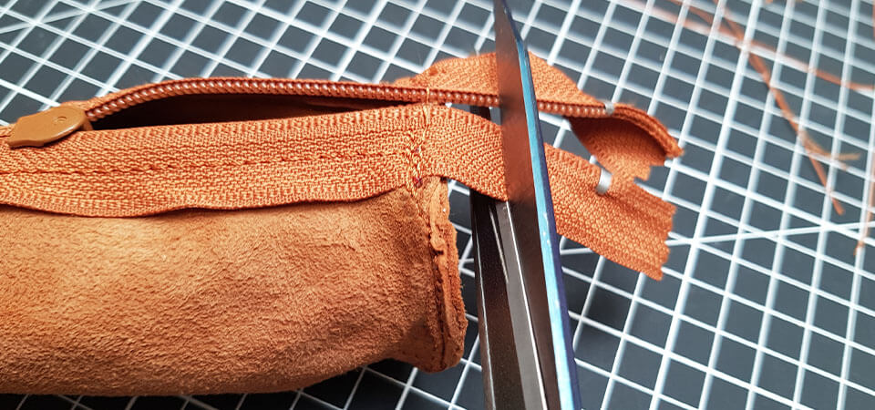 diy leather pencil case