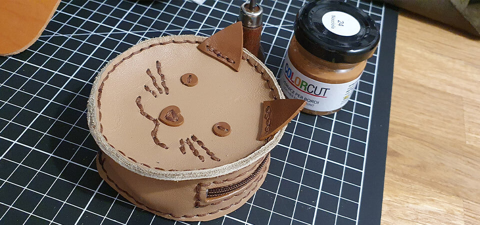 DIY kitten purse