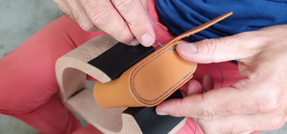 Leather corner seam guide