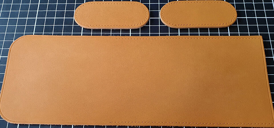 Leather corner sewing guide