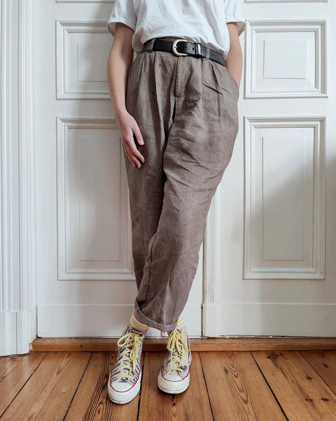 Linen pants dyed with oak leaves and iron - tutorial