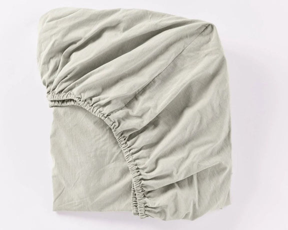 Crinkled Percale Fitted Sheet is made with GOTS organic certified cotton