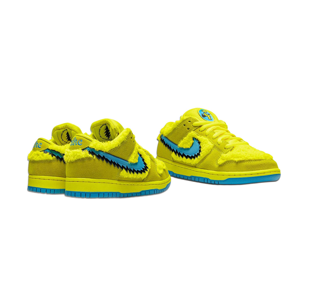 Correctamente Cargado Sumamente elegante Zapatos Nike sneakers personalizados Talla 43 EU amarillo terciopelo –  Welderfire