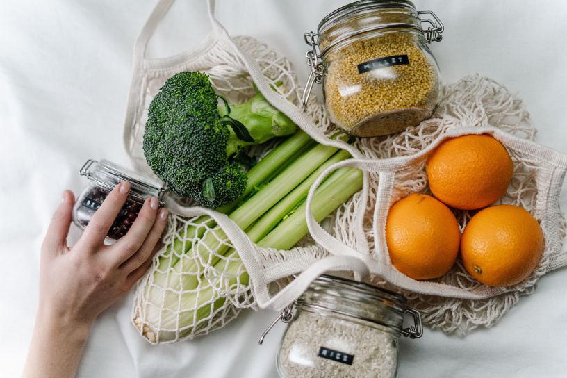 Zero Waste Kitchen Hack: Reusable Aluminum Can Lids — Compost and Cava