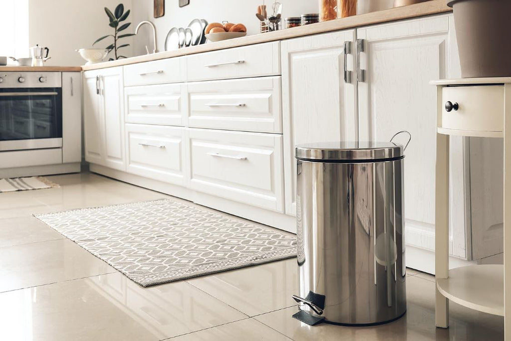 What is the Best Kitchen Garbage Can  you can Buy in 2022?