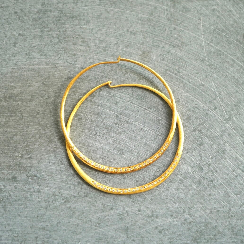 クラッシックフープピアス シャイニー Classic Hoop earrings Shiny