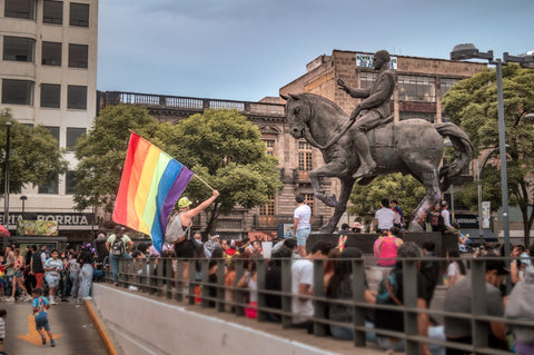 rainbow lgbt flag on US statue monument