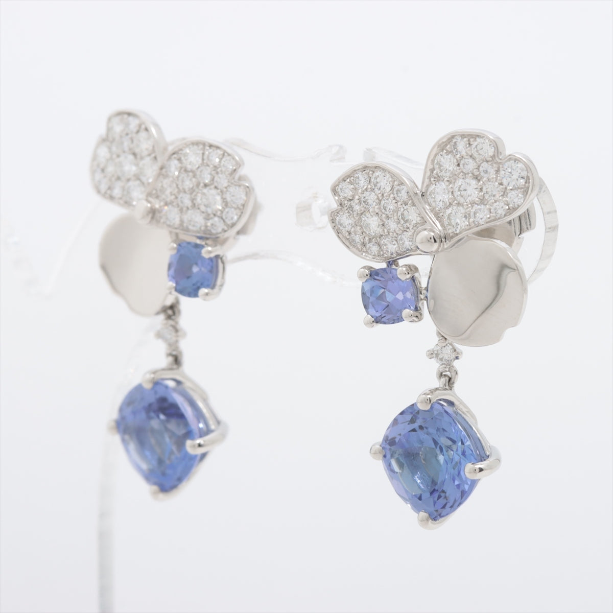 Tiffany Soleste earrings in platinum with tanzanites and diamonds. | Tiffany  & Co.