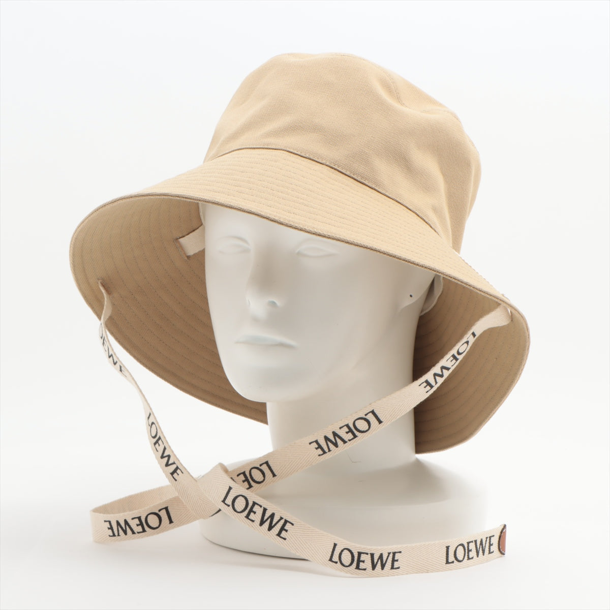 Loewe Anagram fishman hat S Lambskin Black｜a2474911｜ALLU UK｜The Home of  Pre-Loved Luxury Fashion