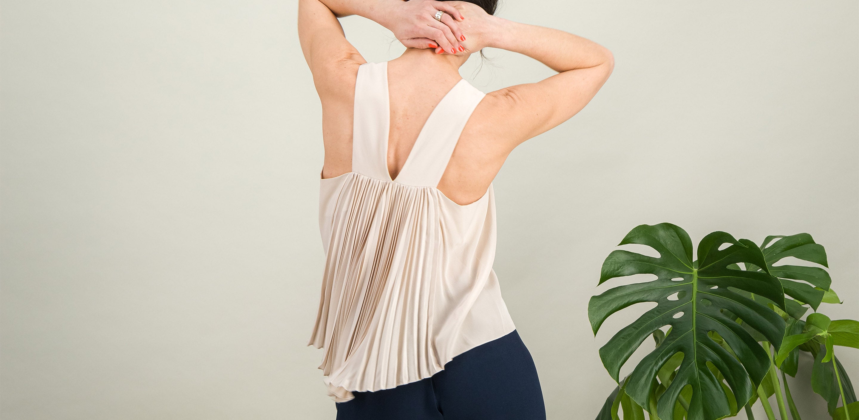 silk top with pleats at the back and wide straps