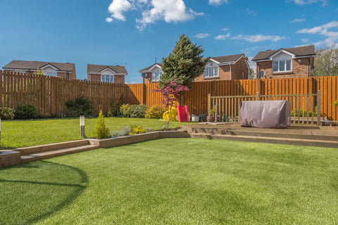 fencing-around-uk-garden