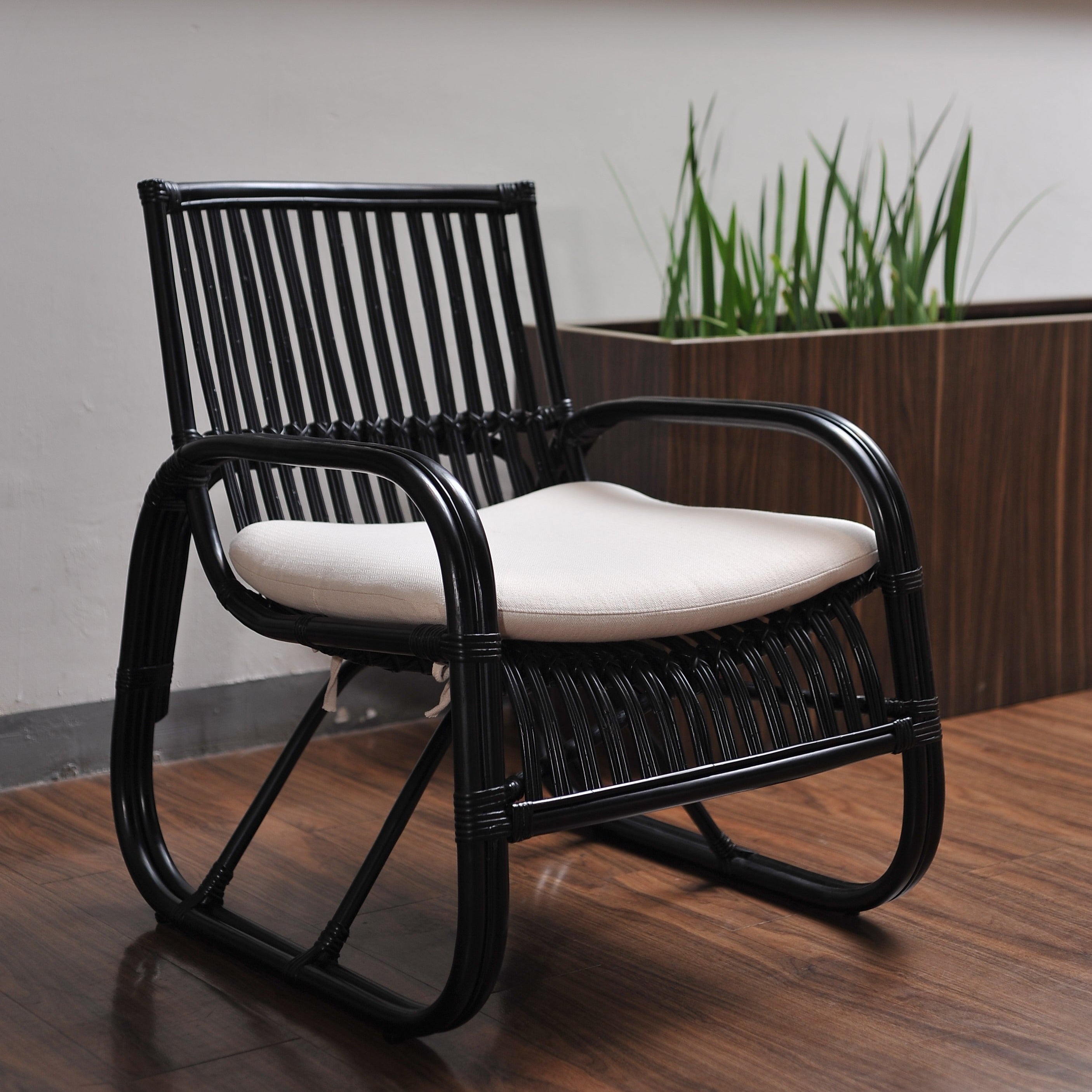 rattan deck chair