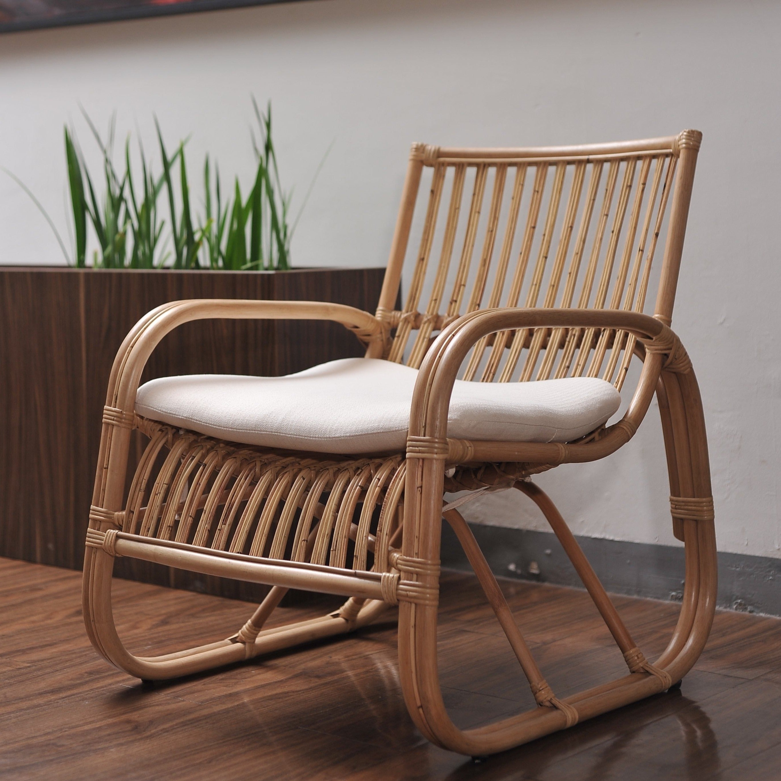 rattan deck chair