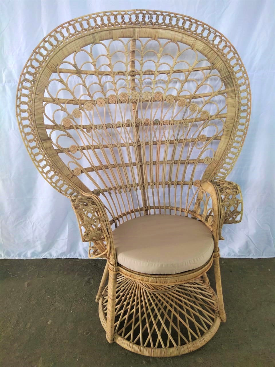 grand peacock rattan chair  natural