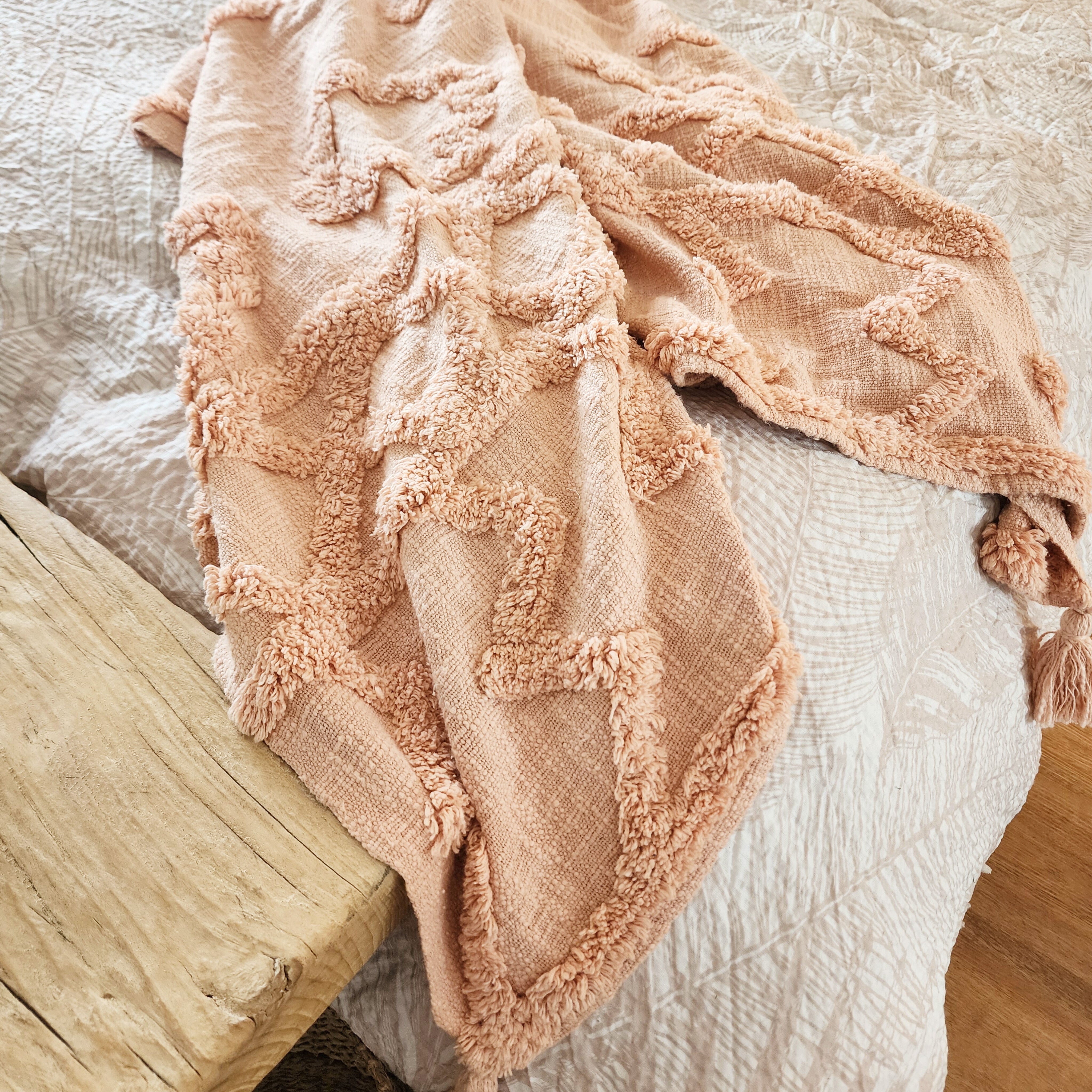 Peachy Throw | peach